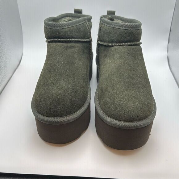 CUSHIONAIRE Cozy Women’s Platform Ankle Boots SIZE 7.5 OLIVE/GREEN NEW - Picture 2 of 7